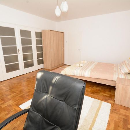Apartments City Hall Belgrade Bilik gambar