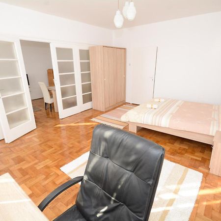 Apartments City Hall Belgrade Bilik gambar