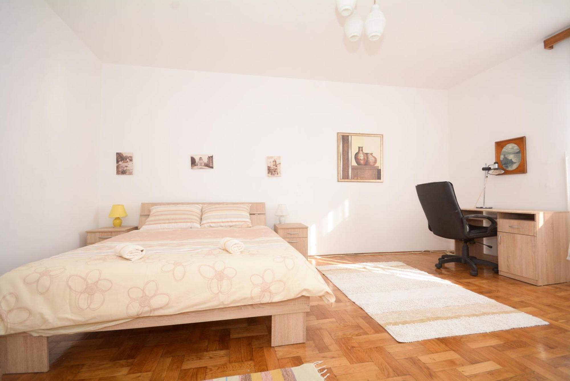 Apartments City Hall Belgrade Bilik gambar