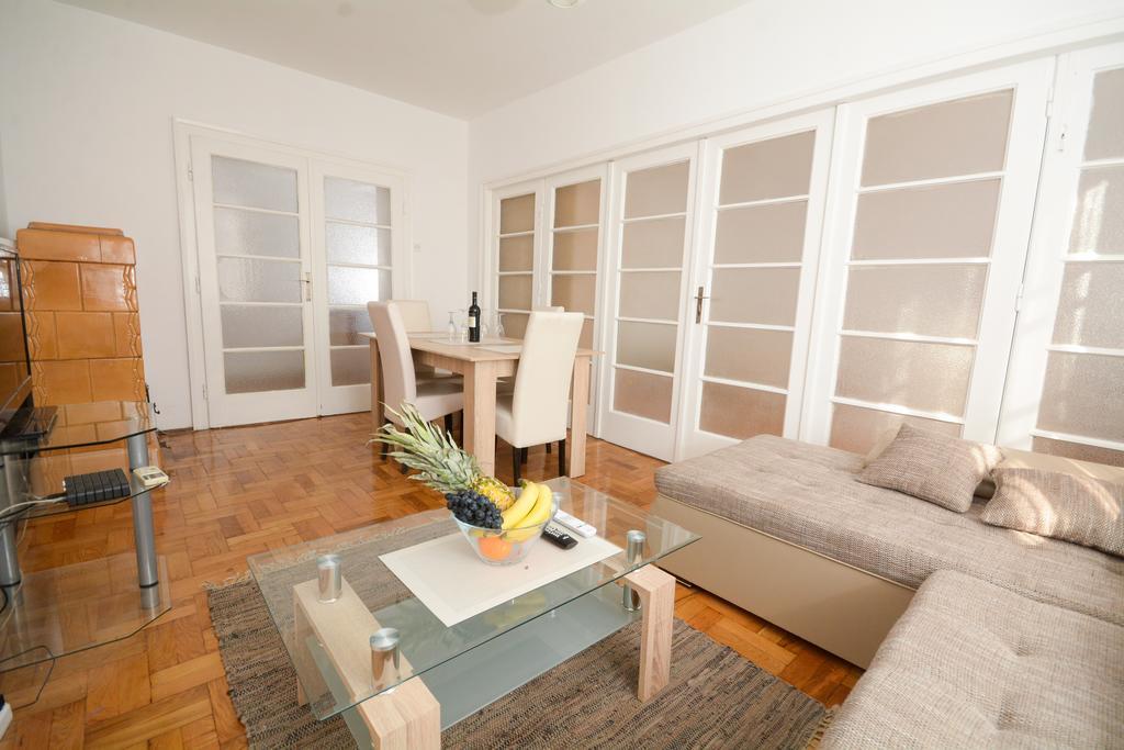 Apartments City Hall Belgrade Bilik gambar